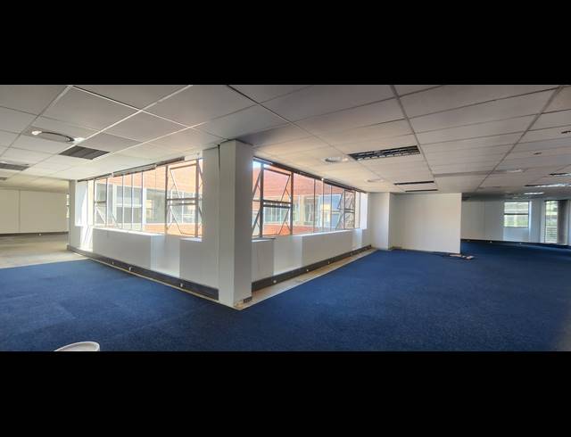 2,822M² OFFICE TO LET IN PARKTOWN